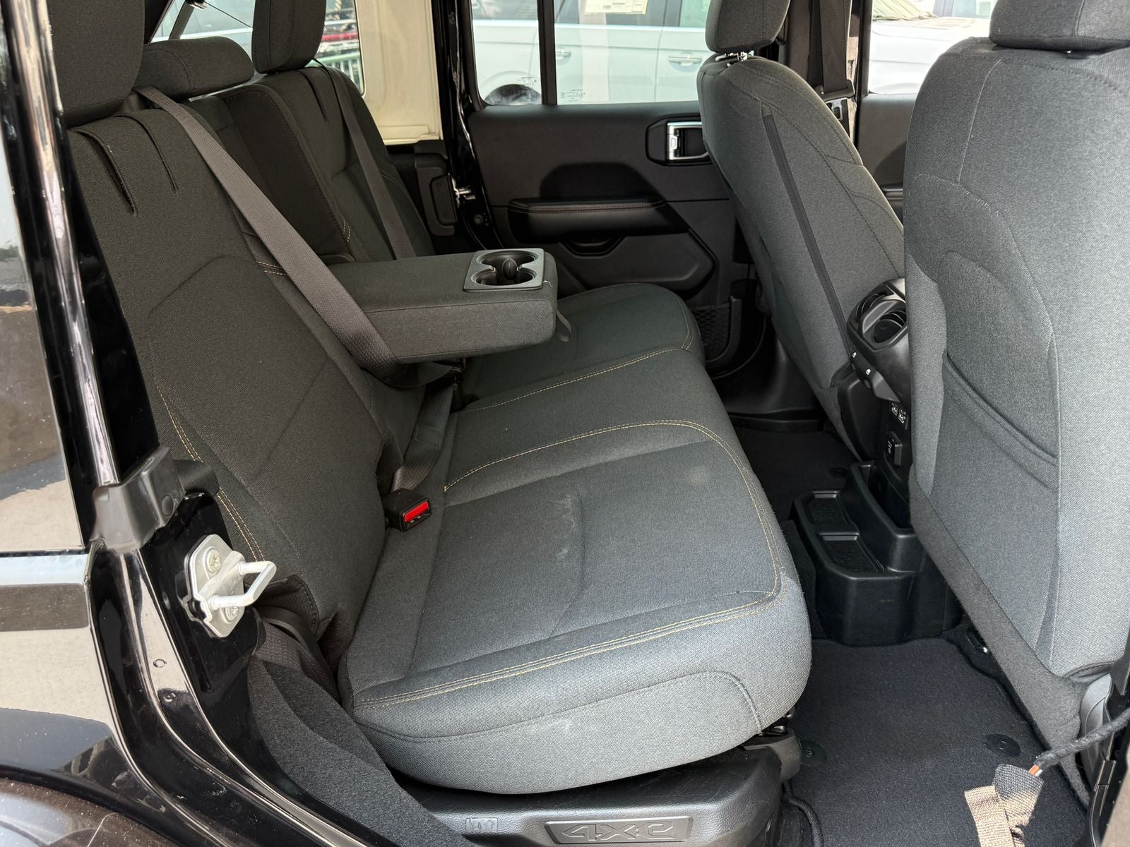2024 Jeep Wrangler Sahara 4xe