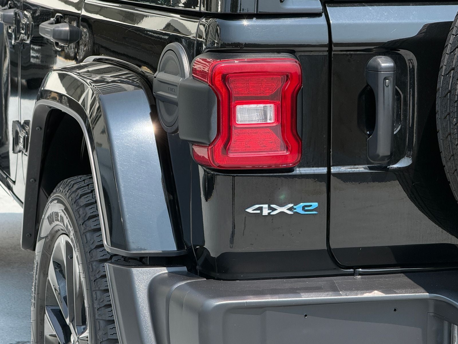 2024 Jeep Wrangler Sahara 4xe