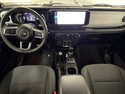 2024 Jeep Wrangler Sahara 4xe