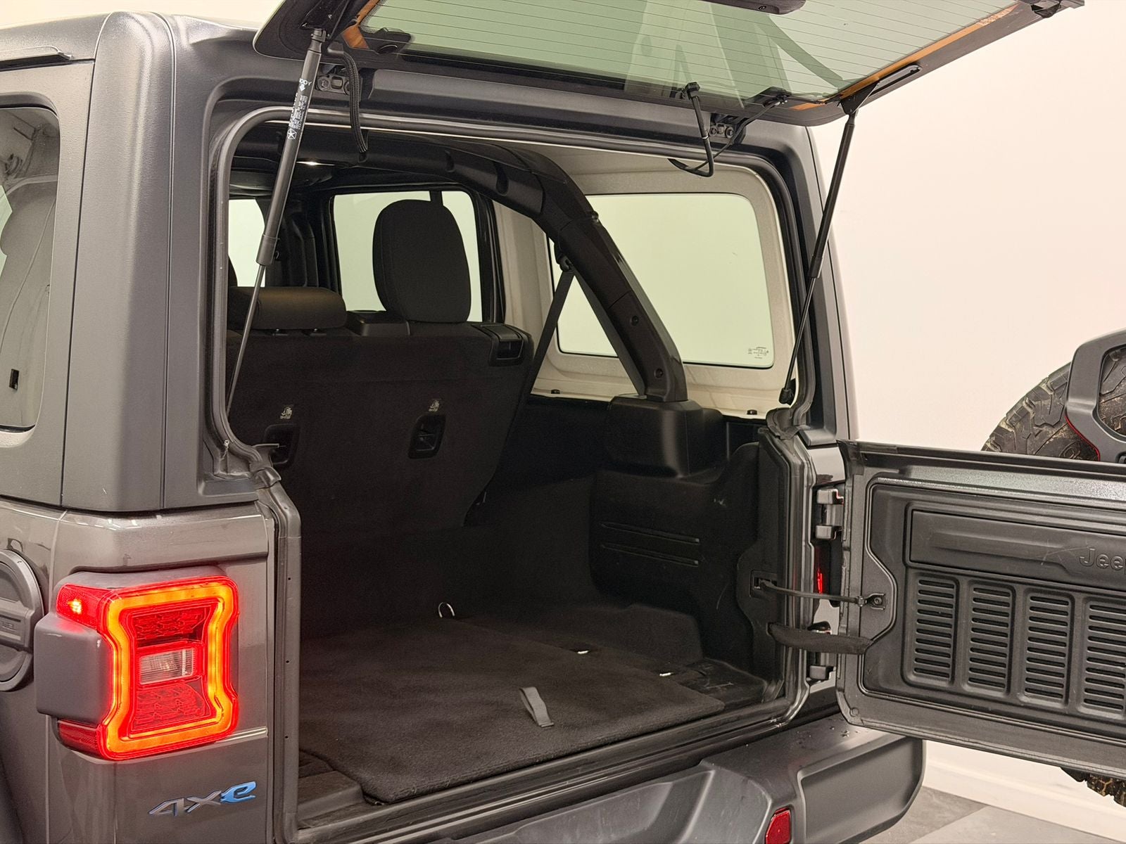 2024 Jeep Wrangler Rubicon 4xe