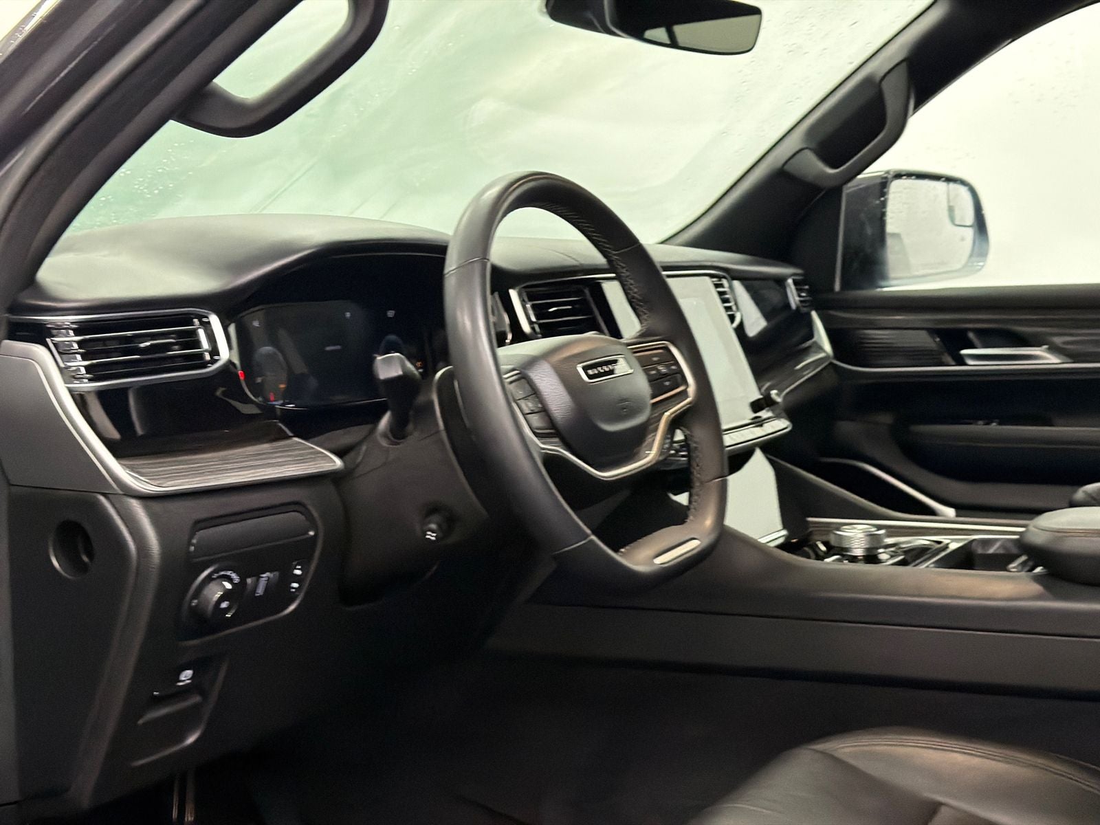2022 Jeep Wagoneer Series II