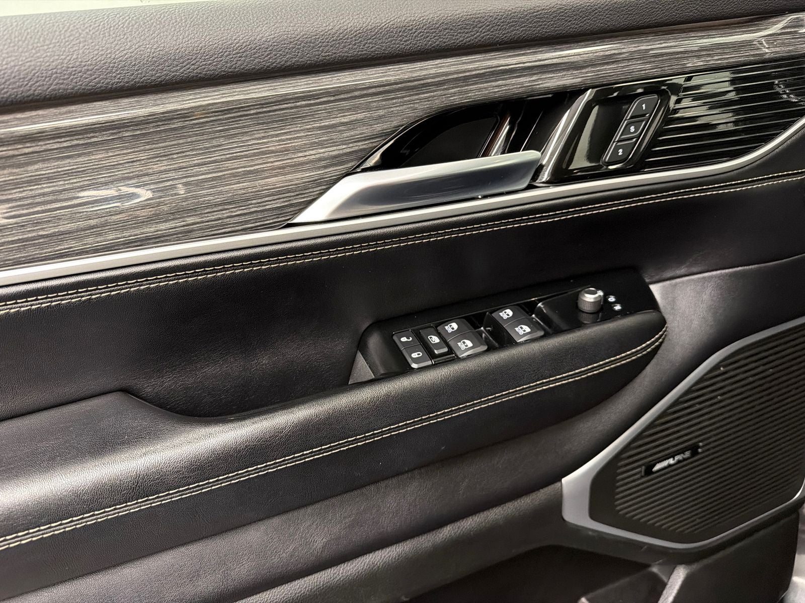 2022 Jeep Wagoneer Series II