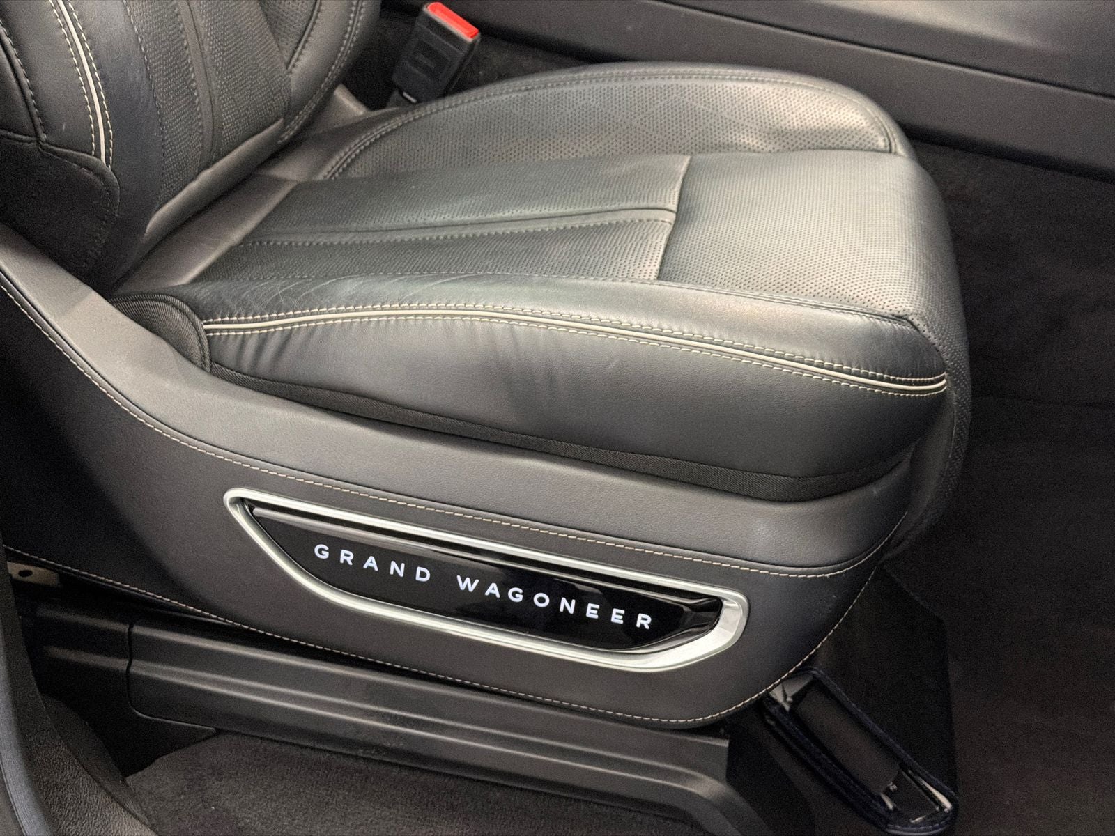 2022 Jeep Grand Wagoneer Series II