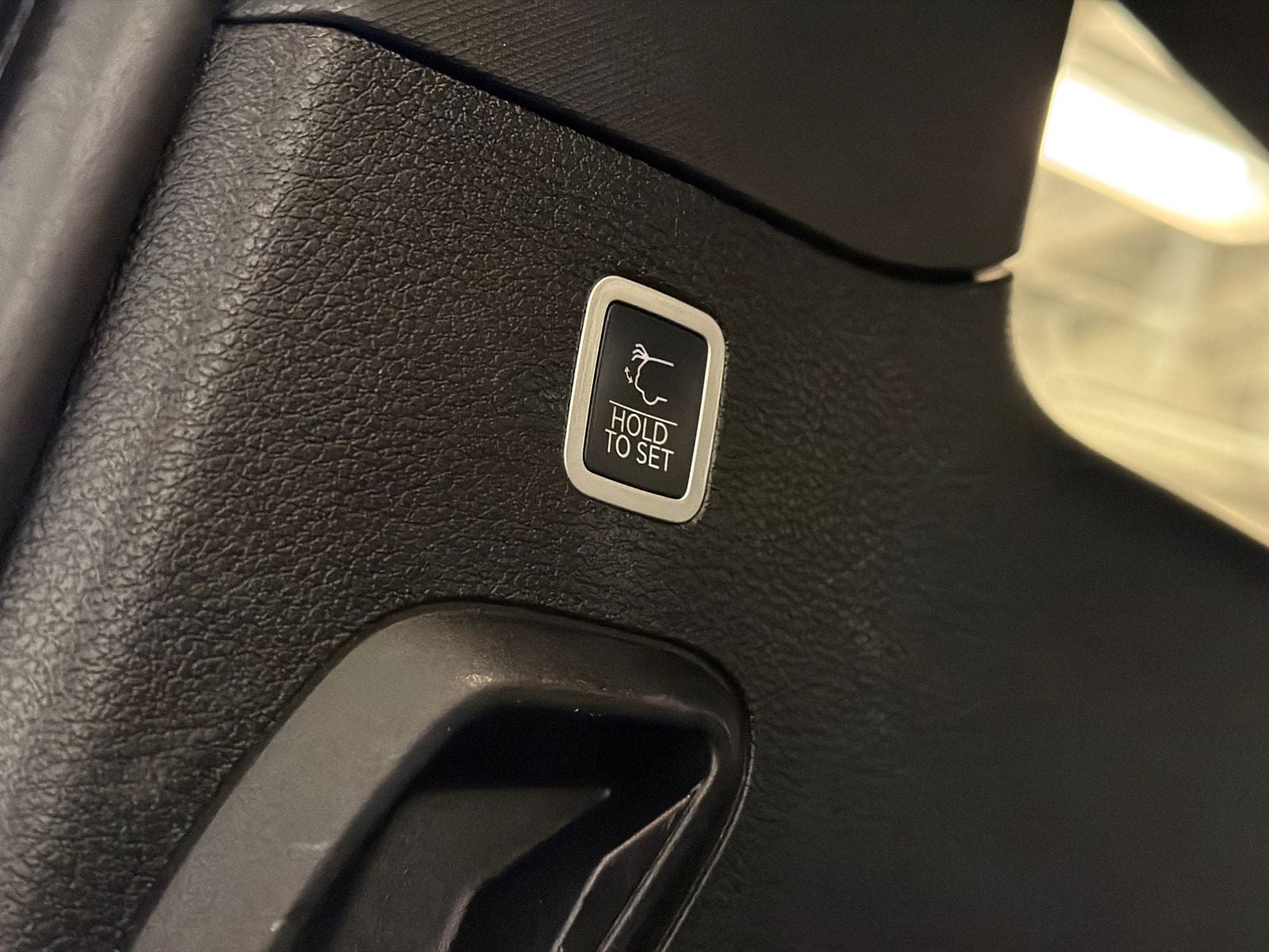 2022 Jeep Grand Wagoneer Series II