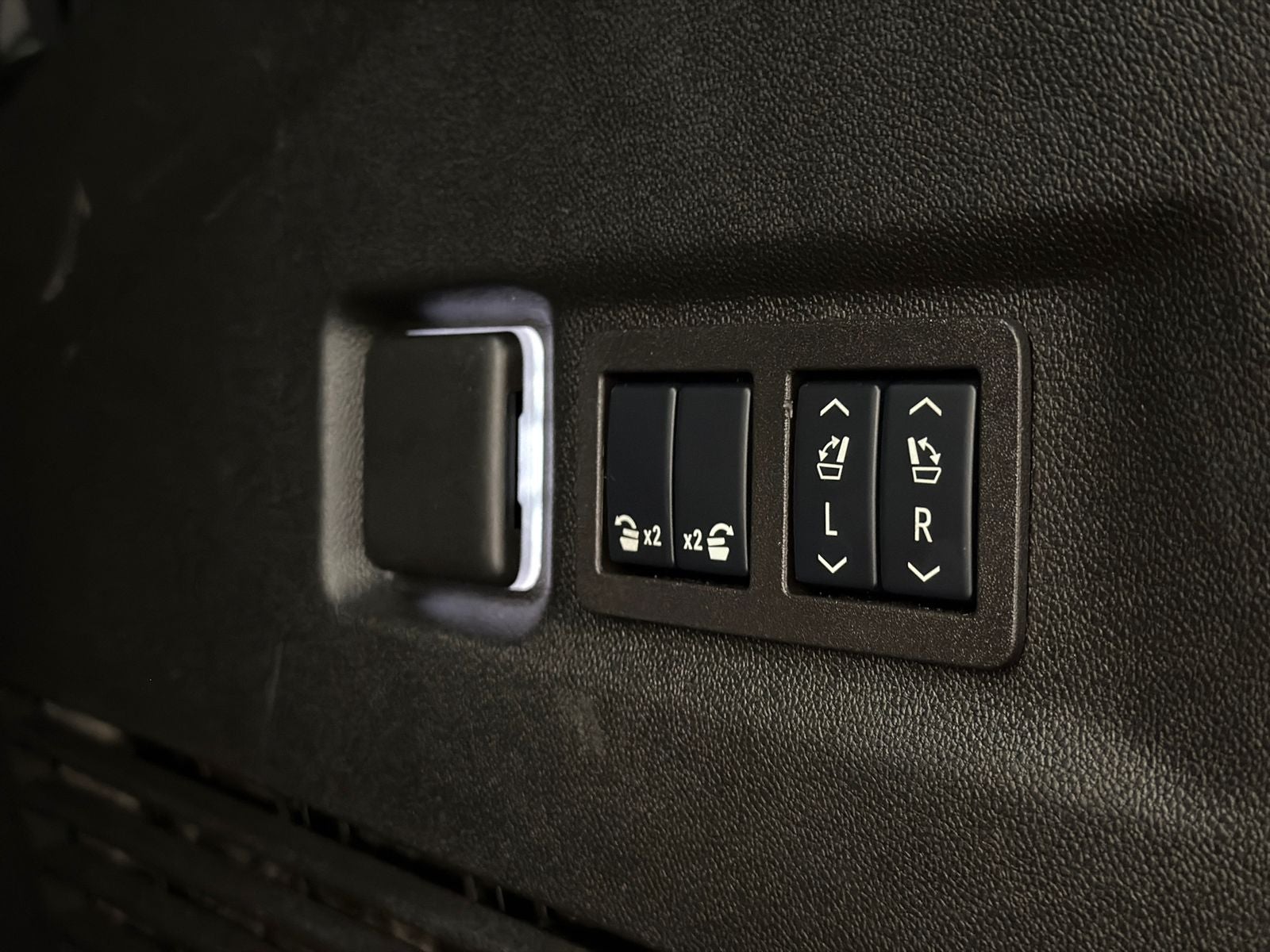 2025 GMC Yukon XL Elevation