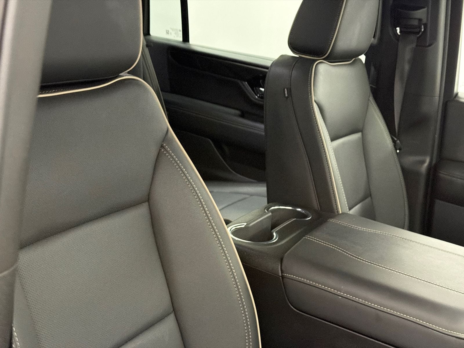 2025 GMC Yukon XL Elevation