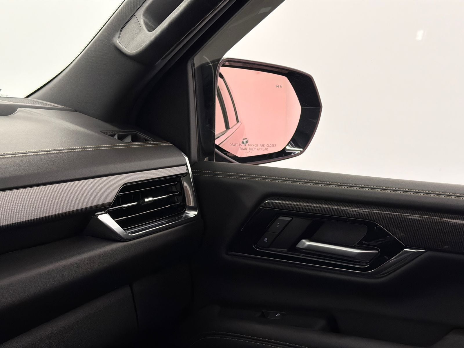 2025 GMC Yukon XL Elevation