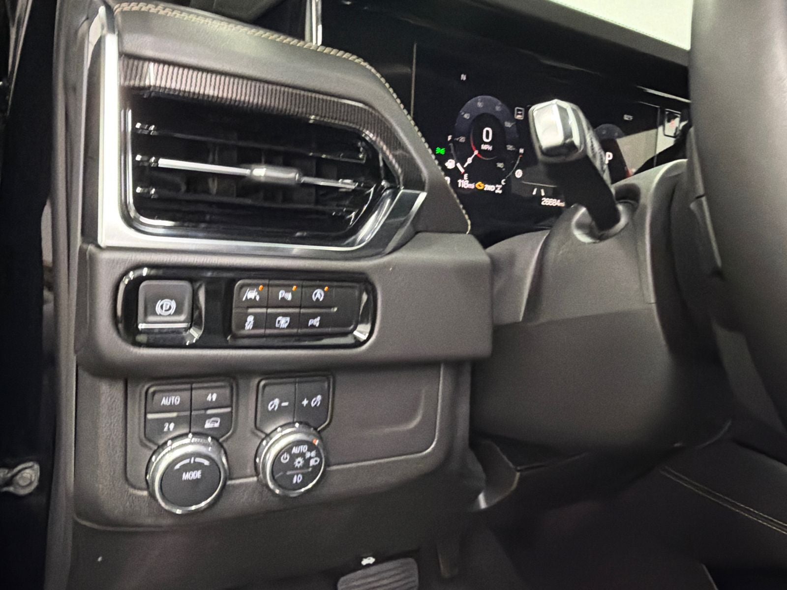 2025 GMC Yukon XL Elevation