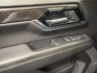 2025 GMC Yukon XL Elevation