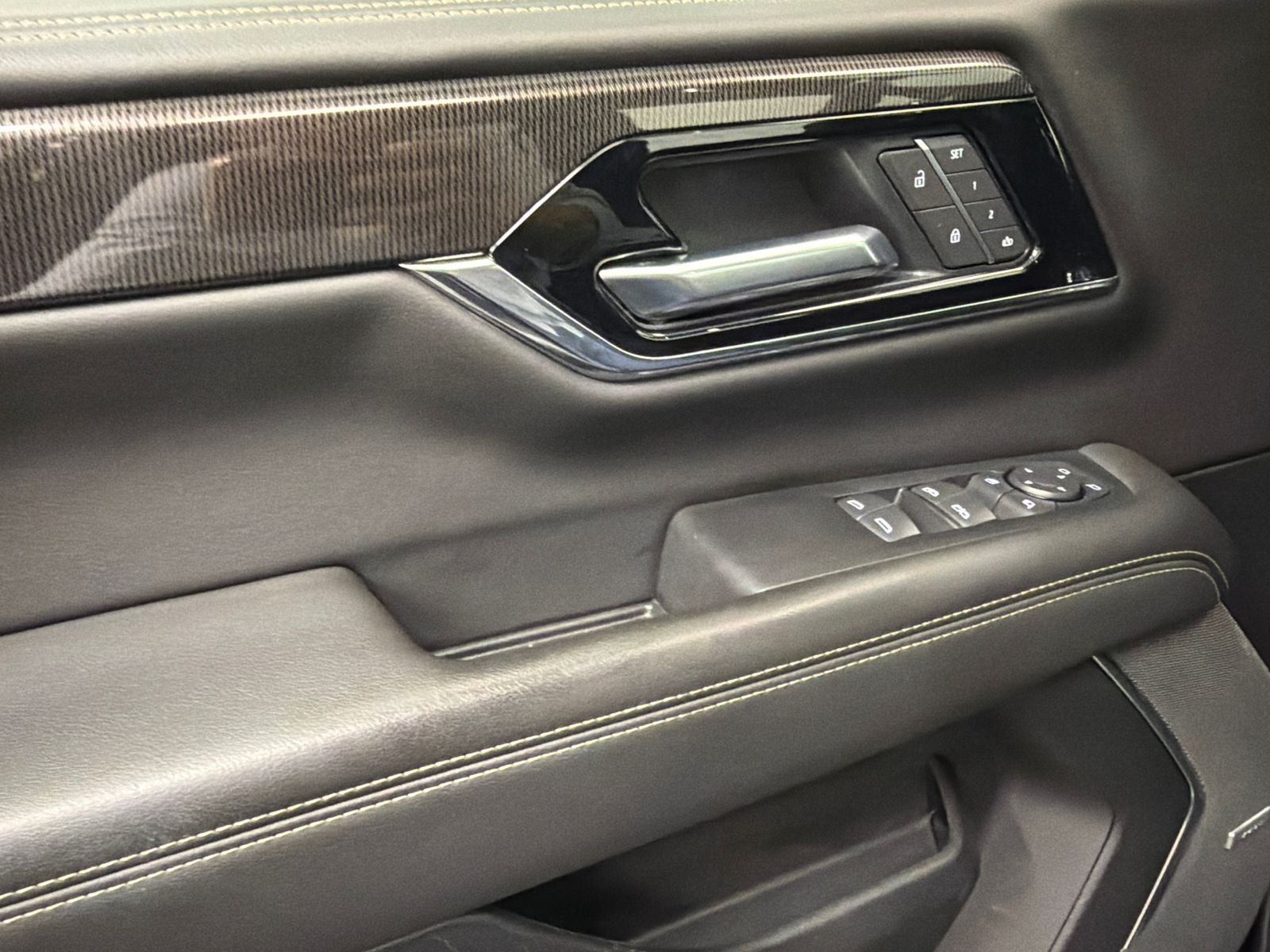 2025 GMC Yukon XL Elevation