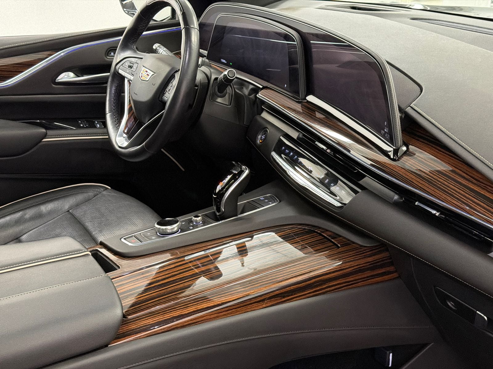 2024 Cadillac Escalade Premium Luxury