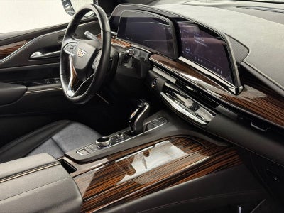 2024 Cadillac Escalade ESV Luxury