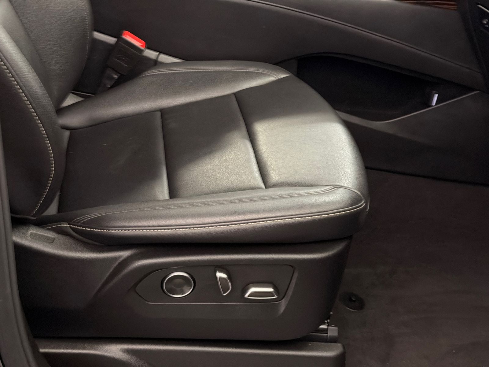 2024 Cadillac Escalade ESV Luxury