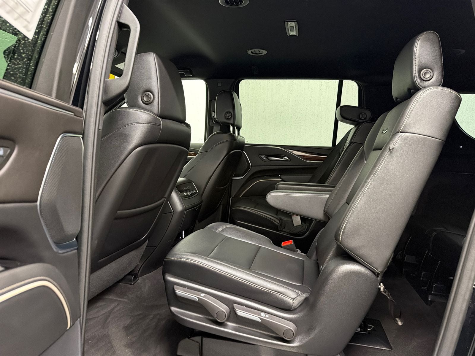 2024 Cadillac Escalade ESV Luxury