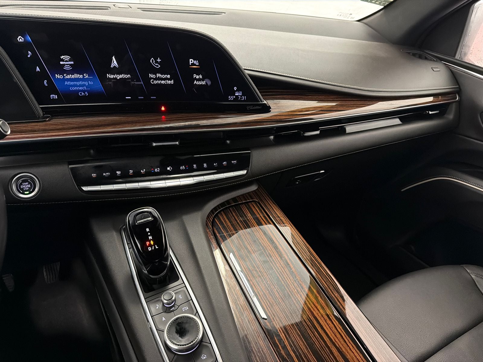 2024 Cadillac Escalade ESV Luxury