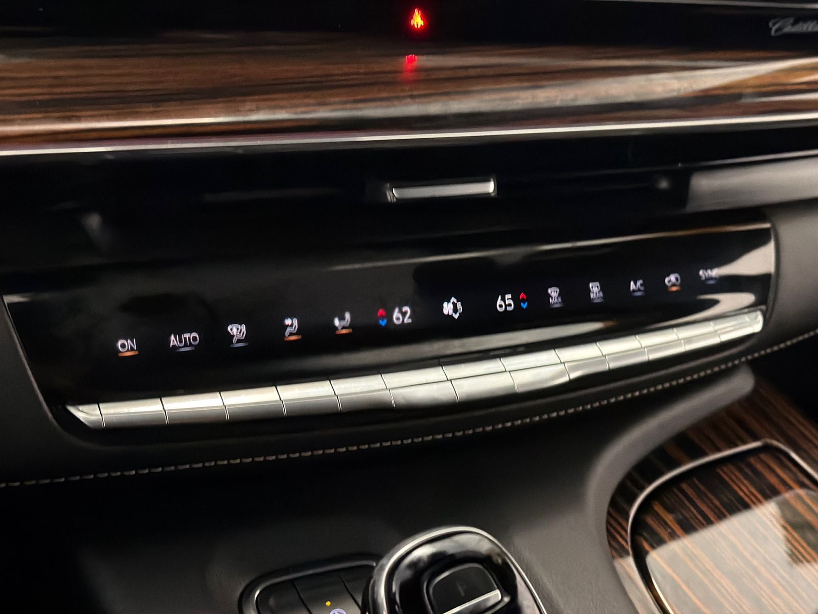 2024 Cadillac Escalade ESV Luxury