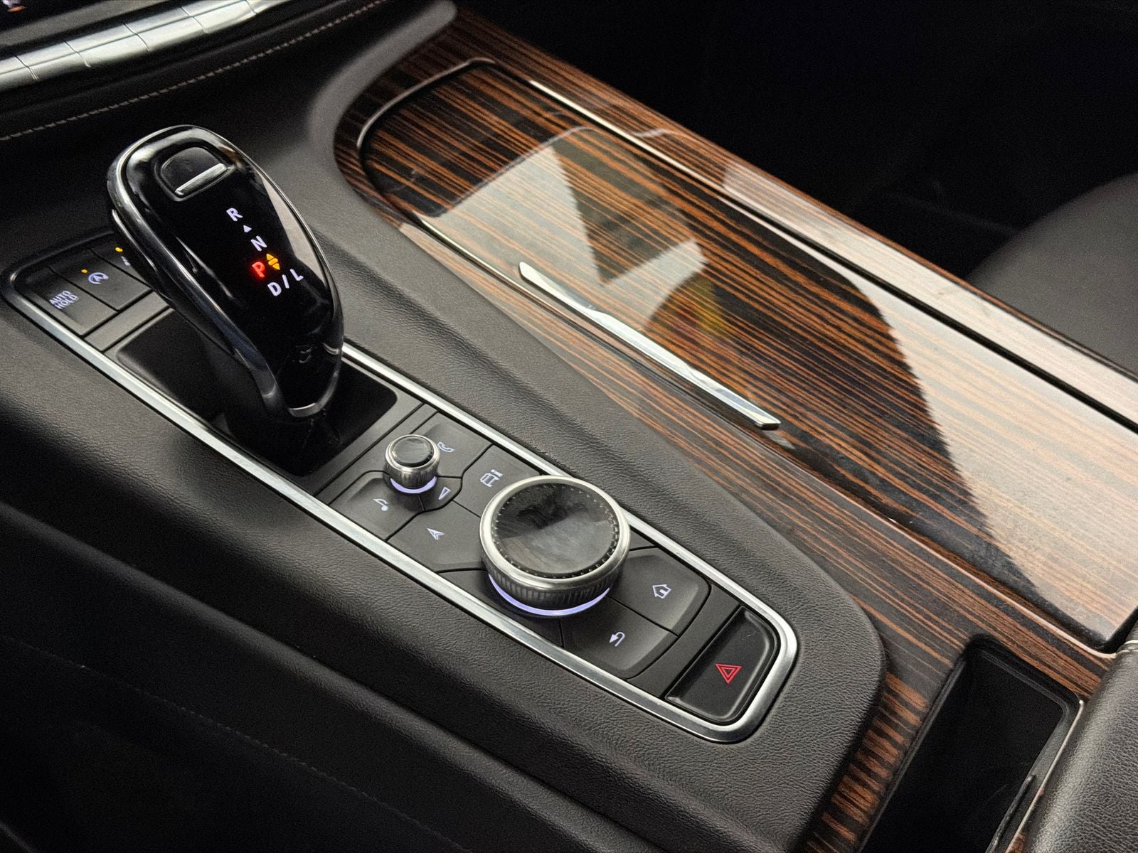 2024 Cadillac Escalade ESV Luxury