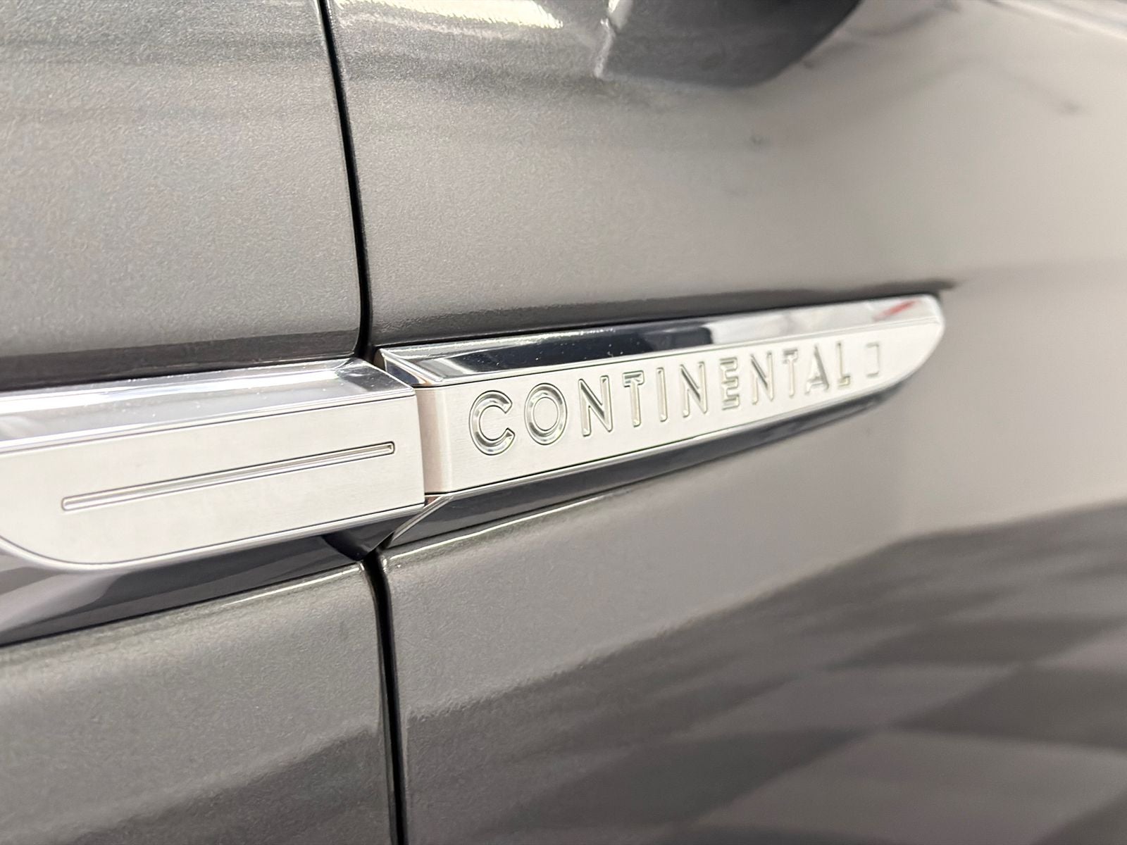 2020 Lincoln Continental Standard
