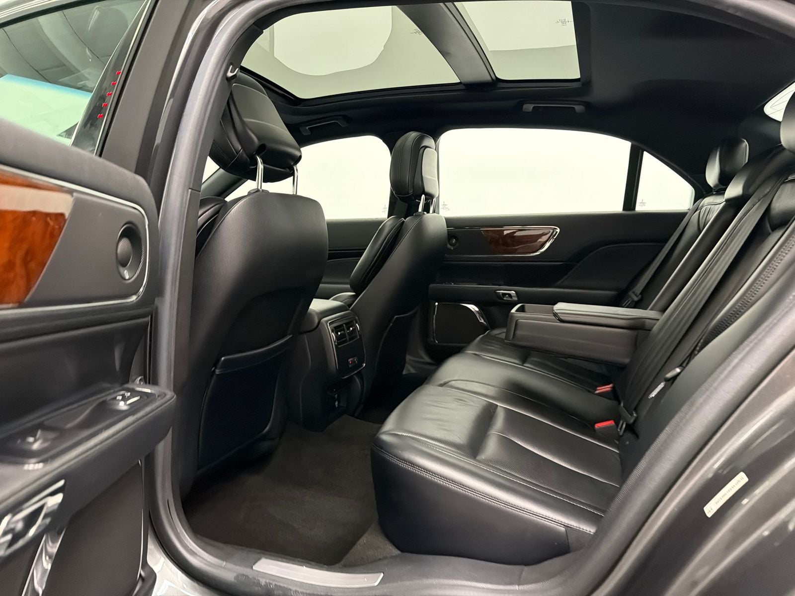 2020 Lincoln Continental Standard