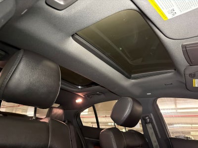 2015 Lincoln MKS Base