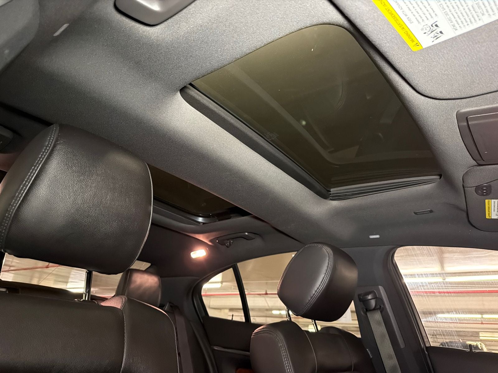 2015 Lincoln MKS Base