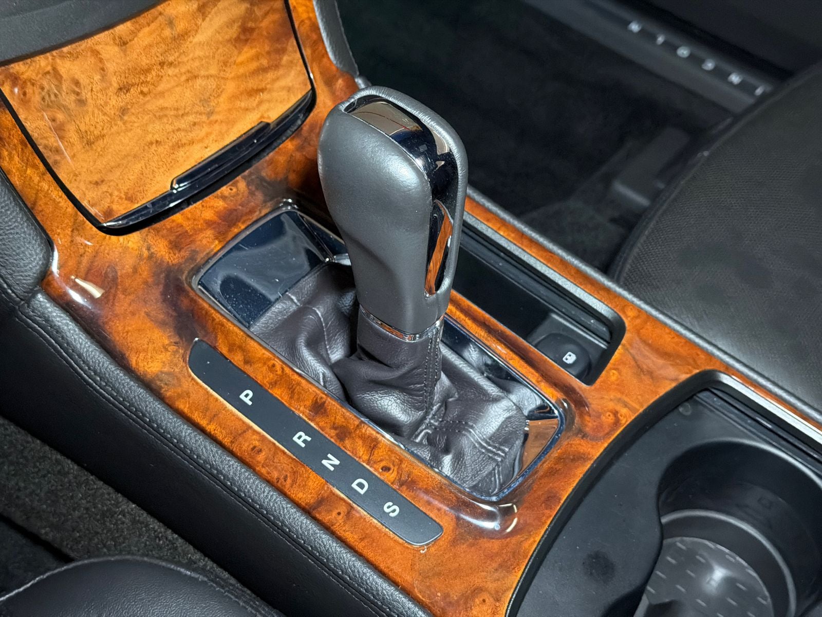 2015 Lincoln MKS Base