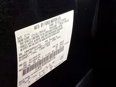 2015 Lincoln MKS Base