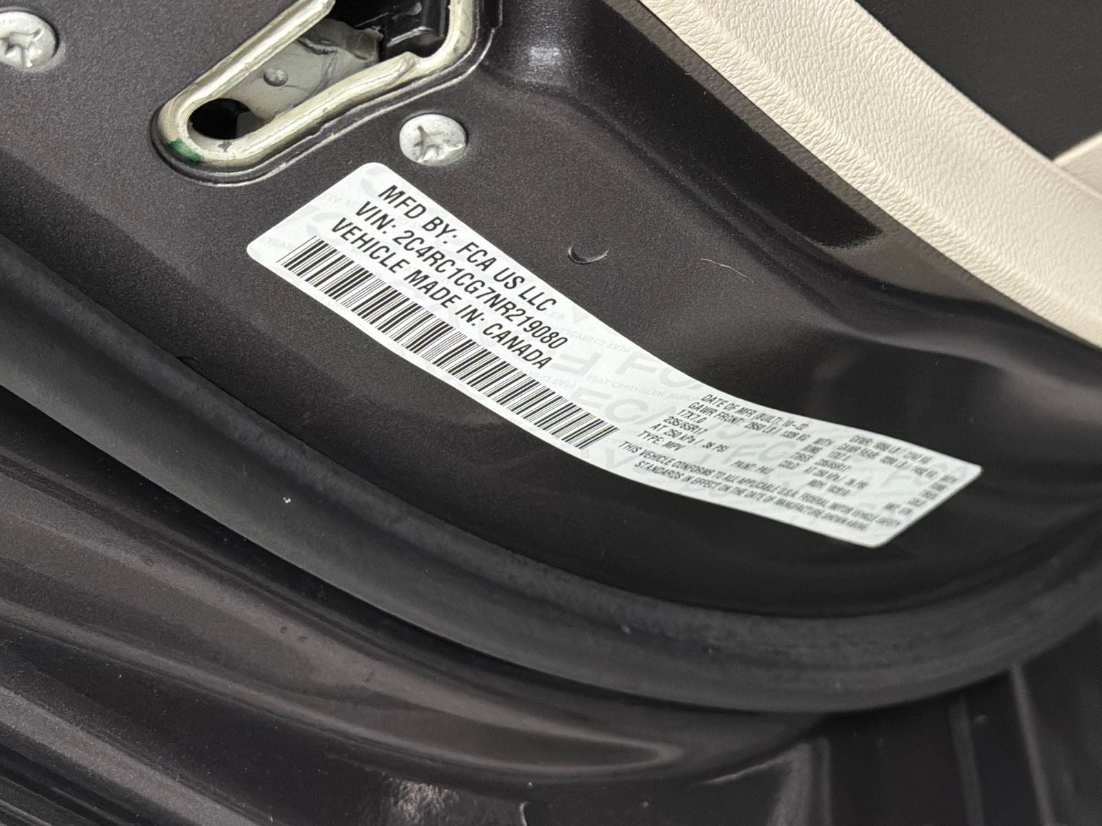 2022 Chrysler Voyager LX