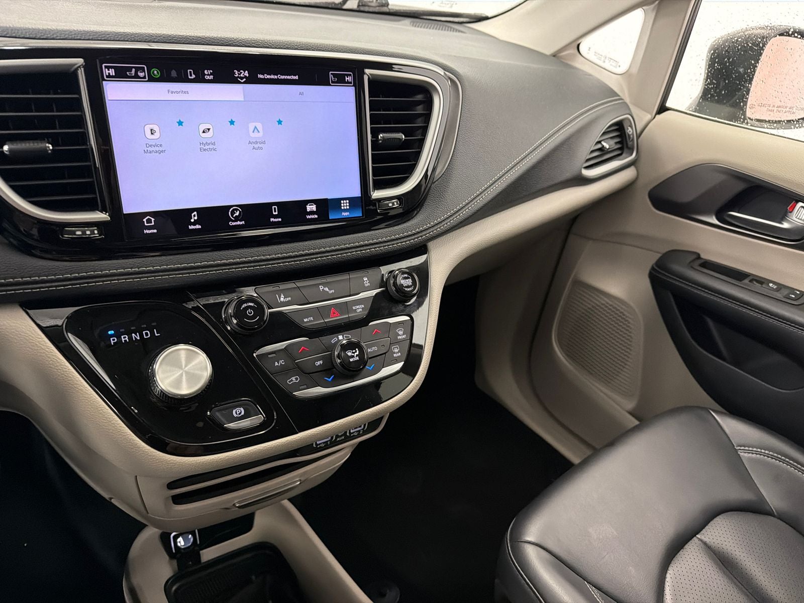 2023 Chrysler Pacifica Hybrid Touring L