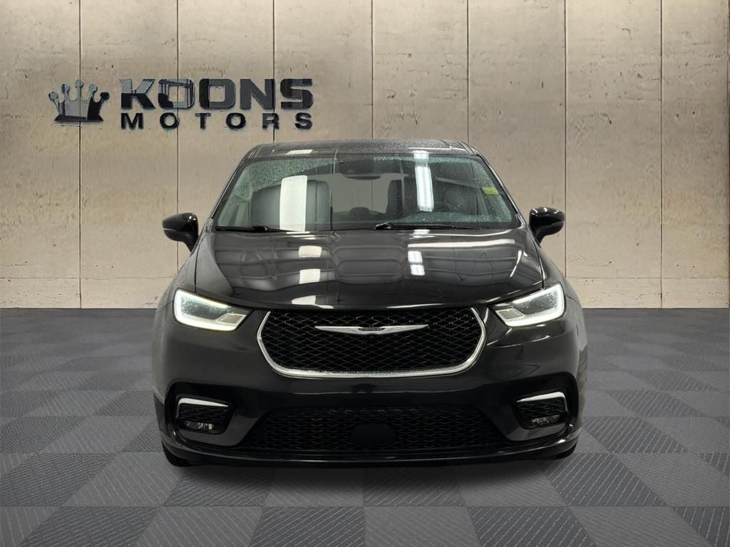 2023 Chrysler Pacifica Hybrid Touring L