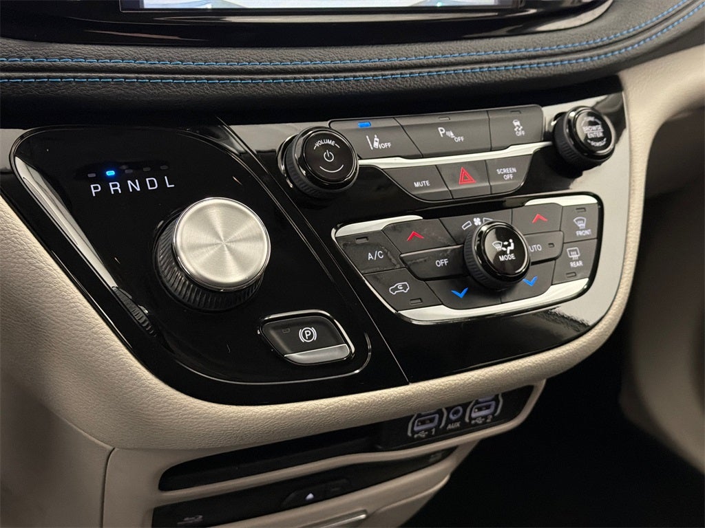 2021 Chrysler Pacifica Hybrid Touring