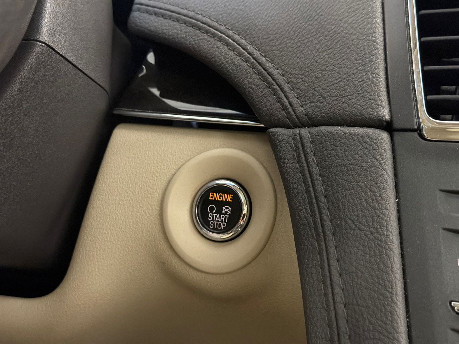 2014 Lincoln MKT EcoBoost
