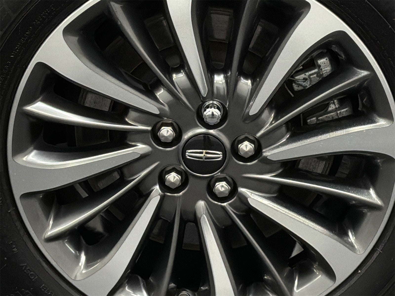 2023 Lincoln Nautilus Standard