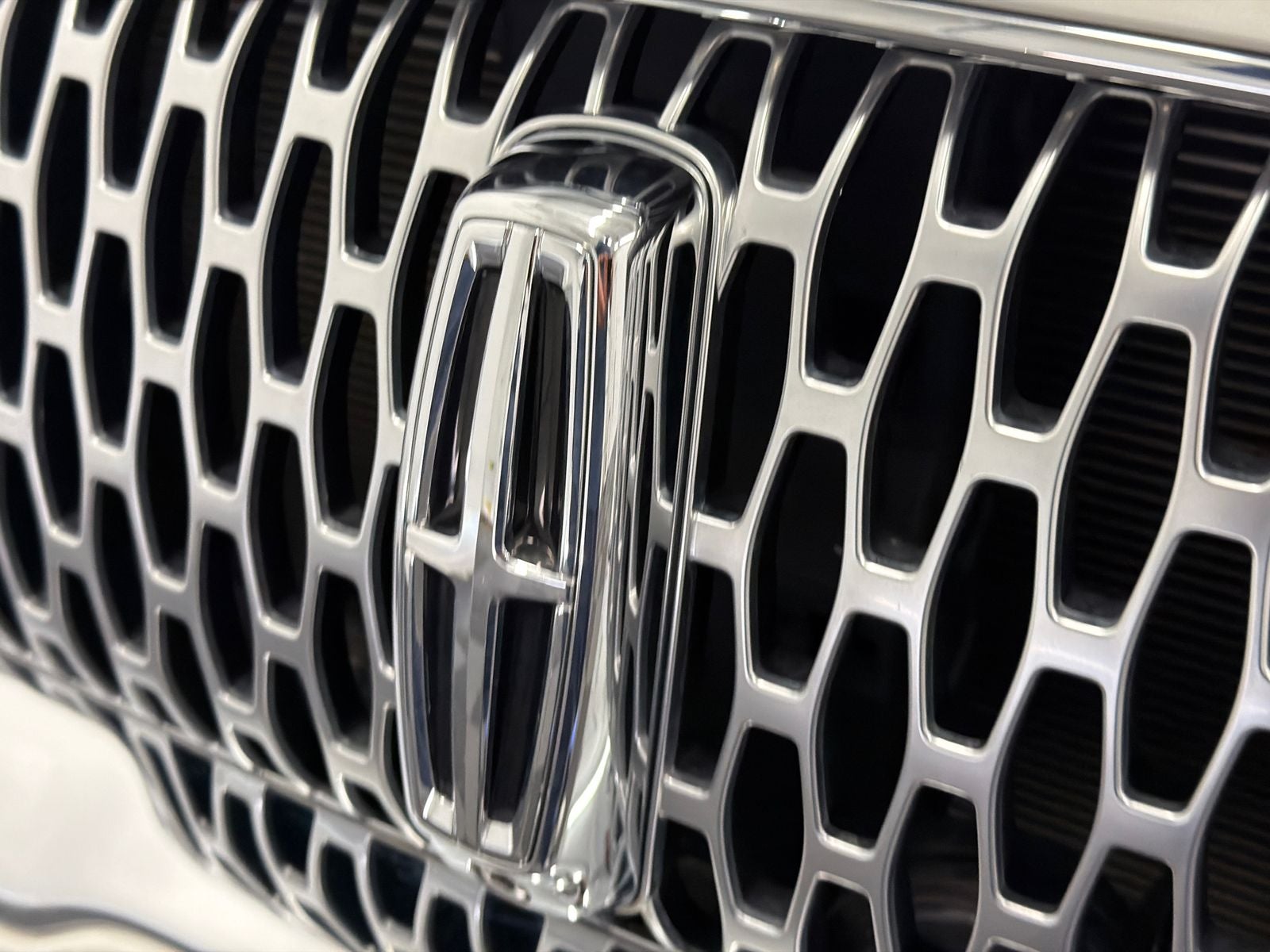 2023 Lincoln Nautilus Black Label