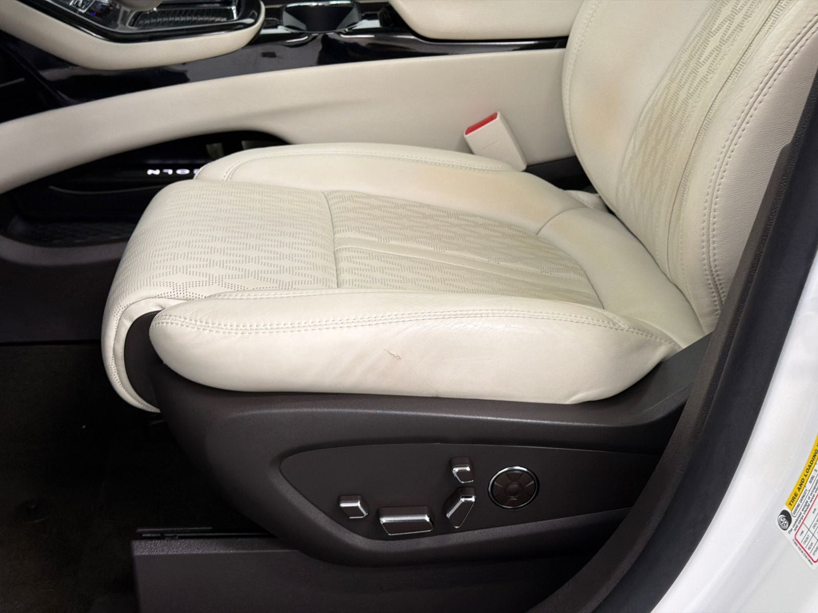 2023 Lincoln Nautilus Black Label
