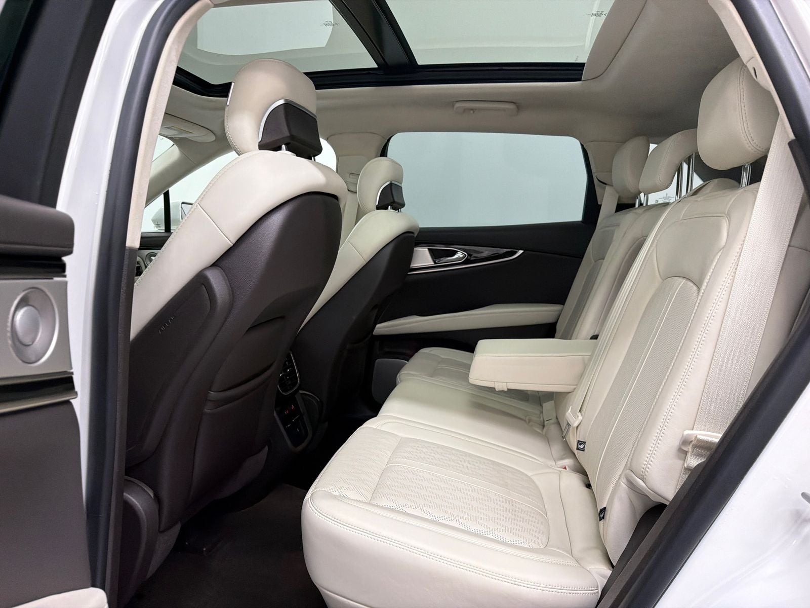2023 Lincoln Nautilus Black Label