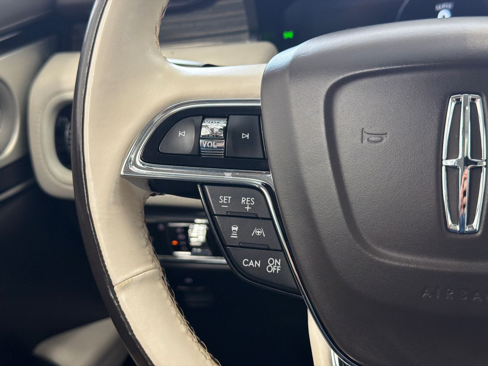 2023 Lincoln Nautilus Black Label