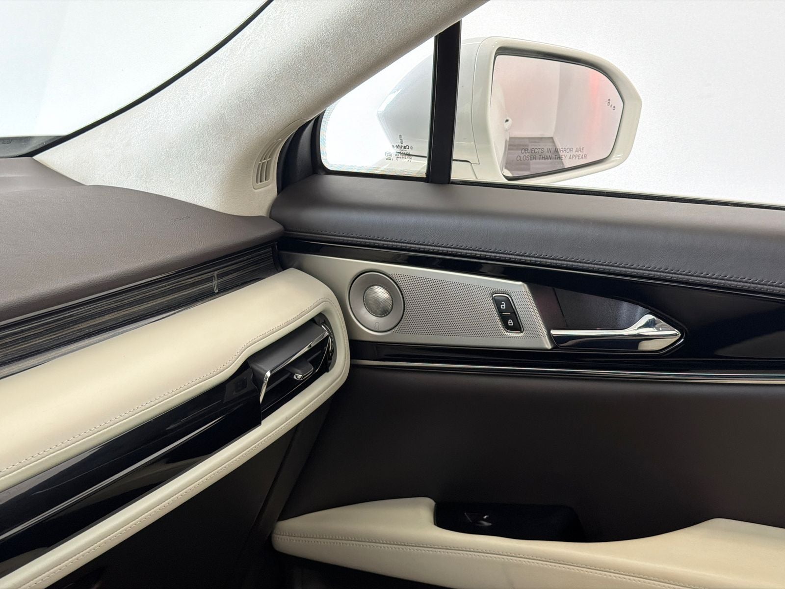 2023 Lincoln Nautilus Black Label