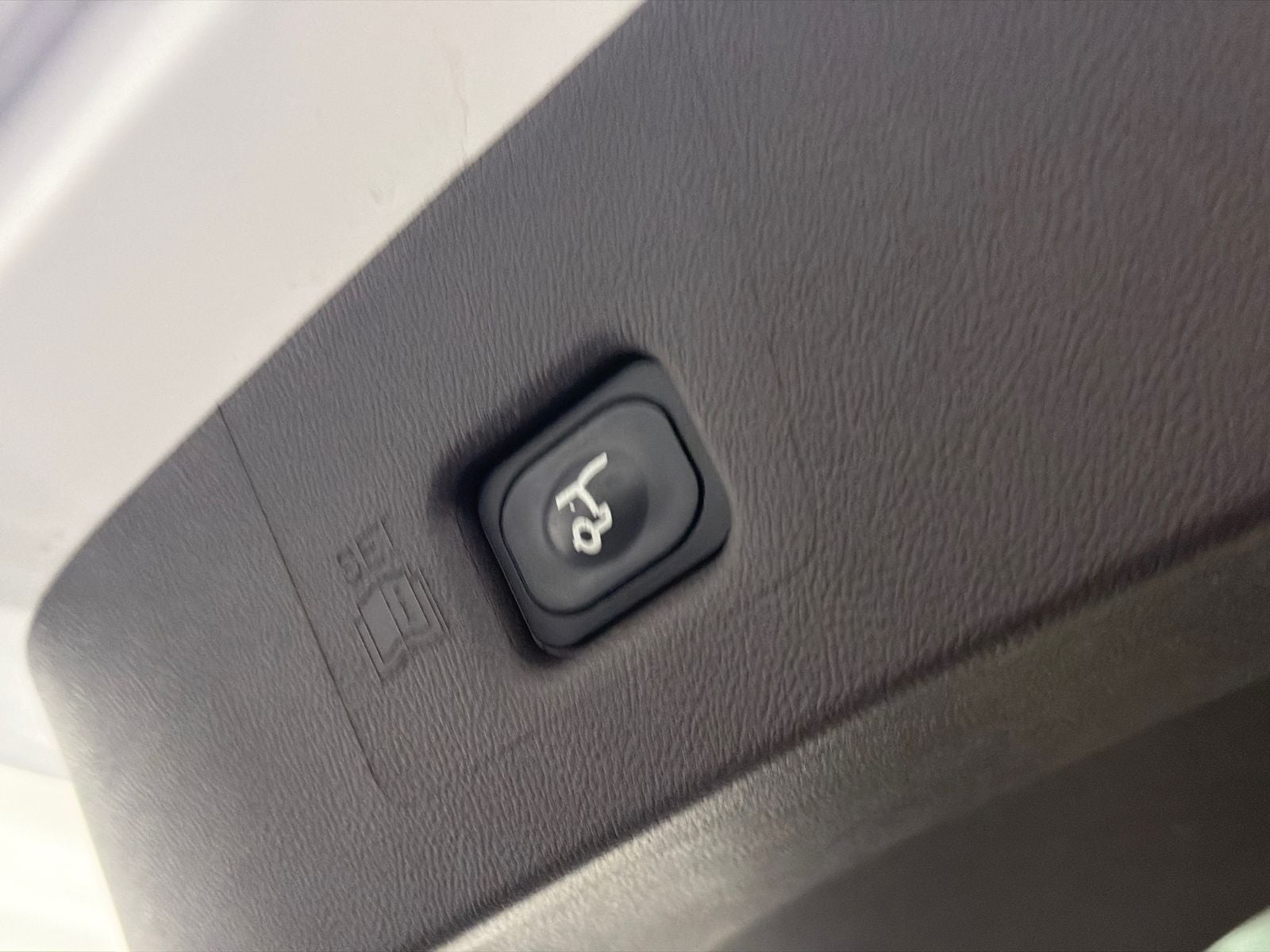 2023 Lincoln Nautilus Black Label