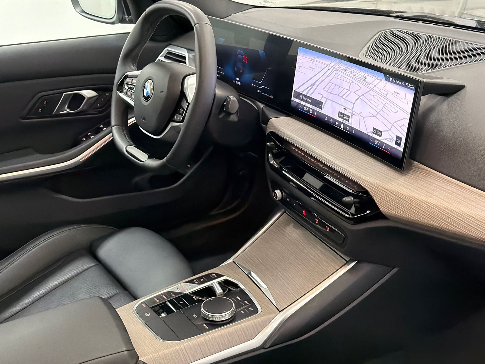 2025 BMW 3 Series 330i xDrive