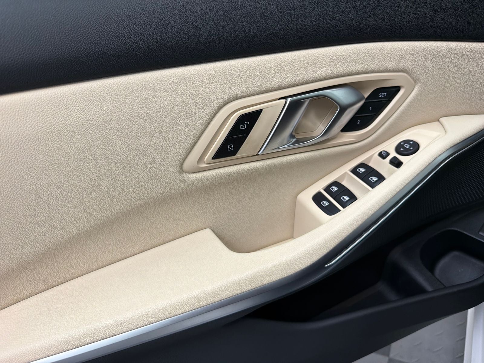 2025 BMW 3 Series 330i xDrive