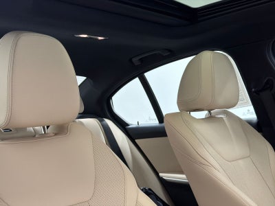 2025 BMW 3 Series 330i xDrive