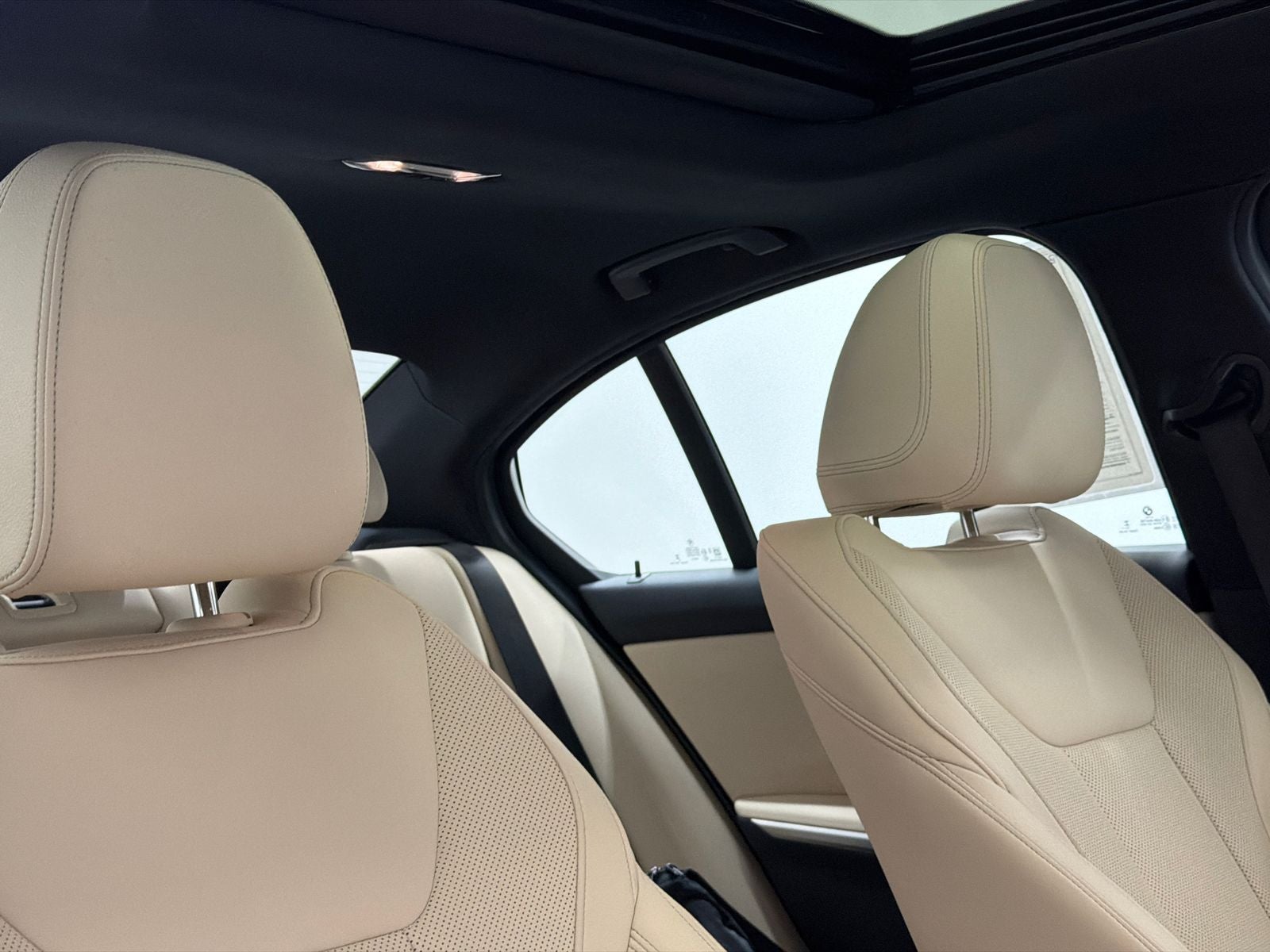 2025 BMW 3 Series 330i xDrive