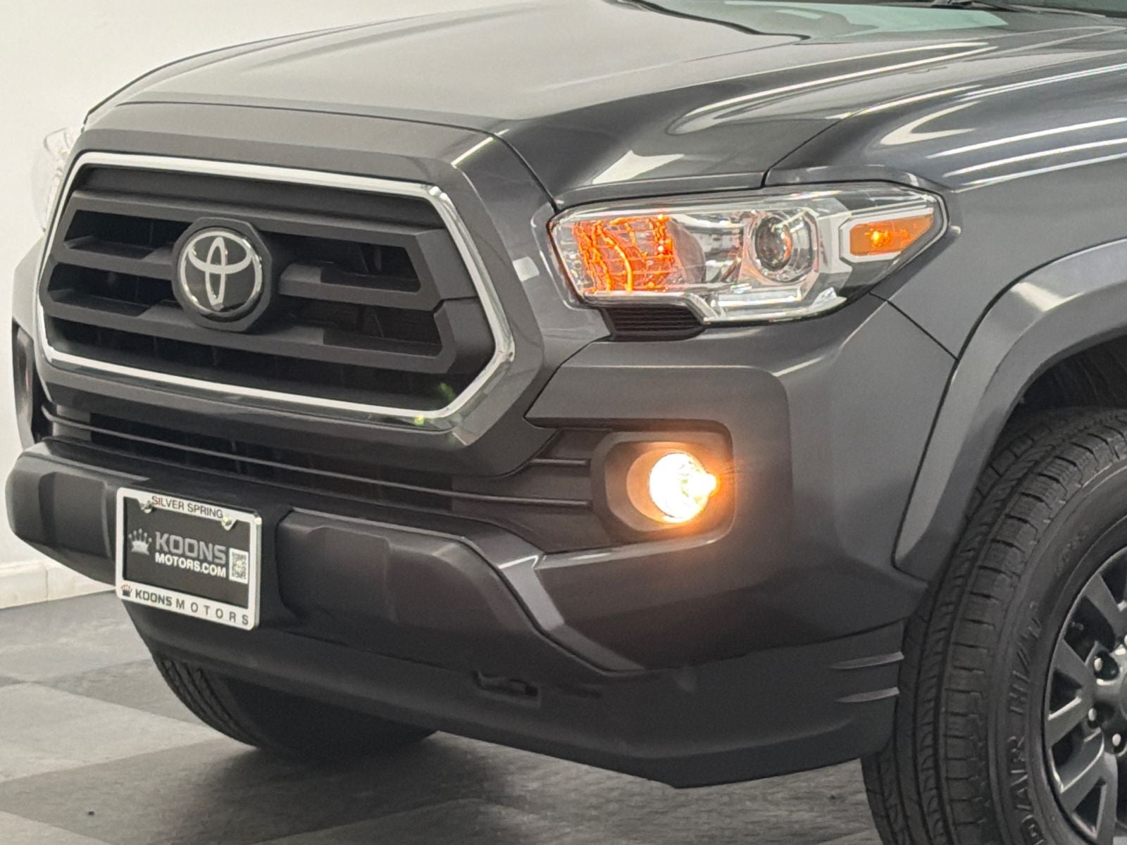 2022 Toyota Tacoma SR5 V6