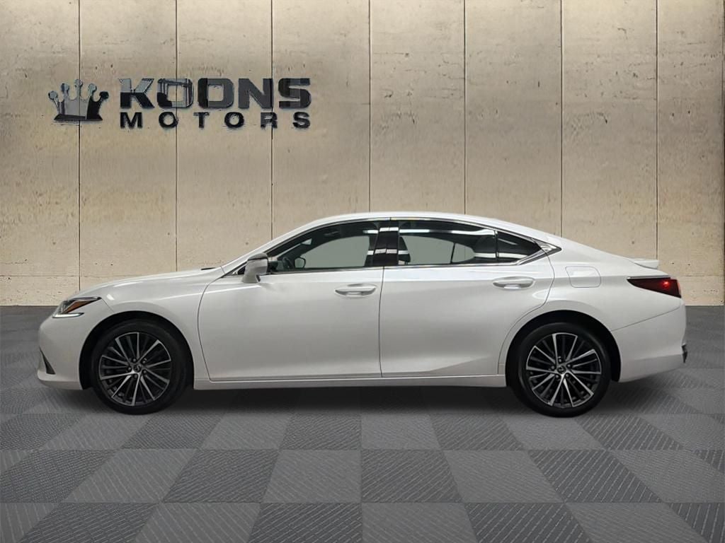 2023 Lexus ES 250