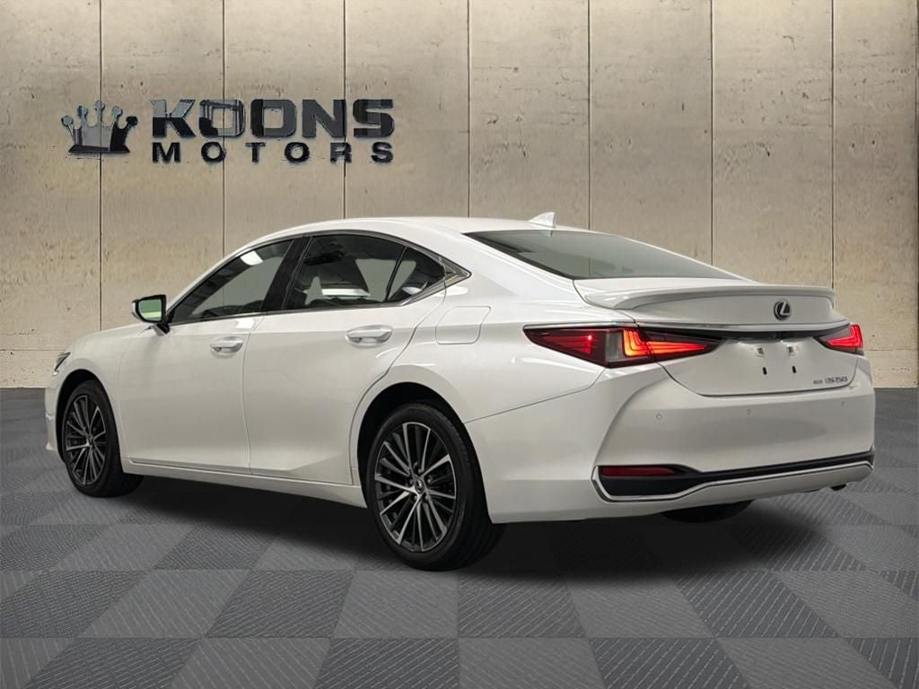 2023 Lexus ES 250