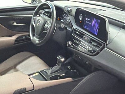 2023 Lexus ES 250