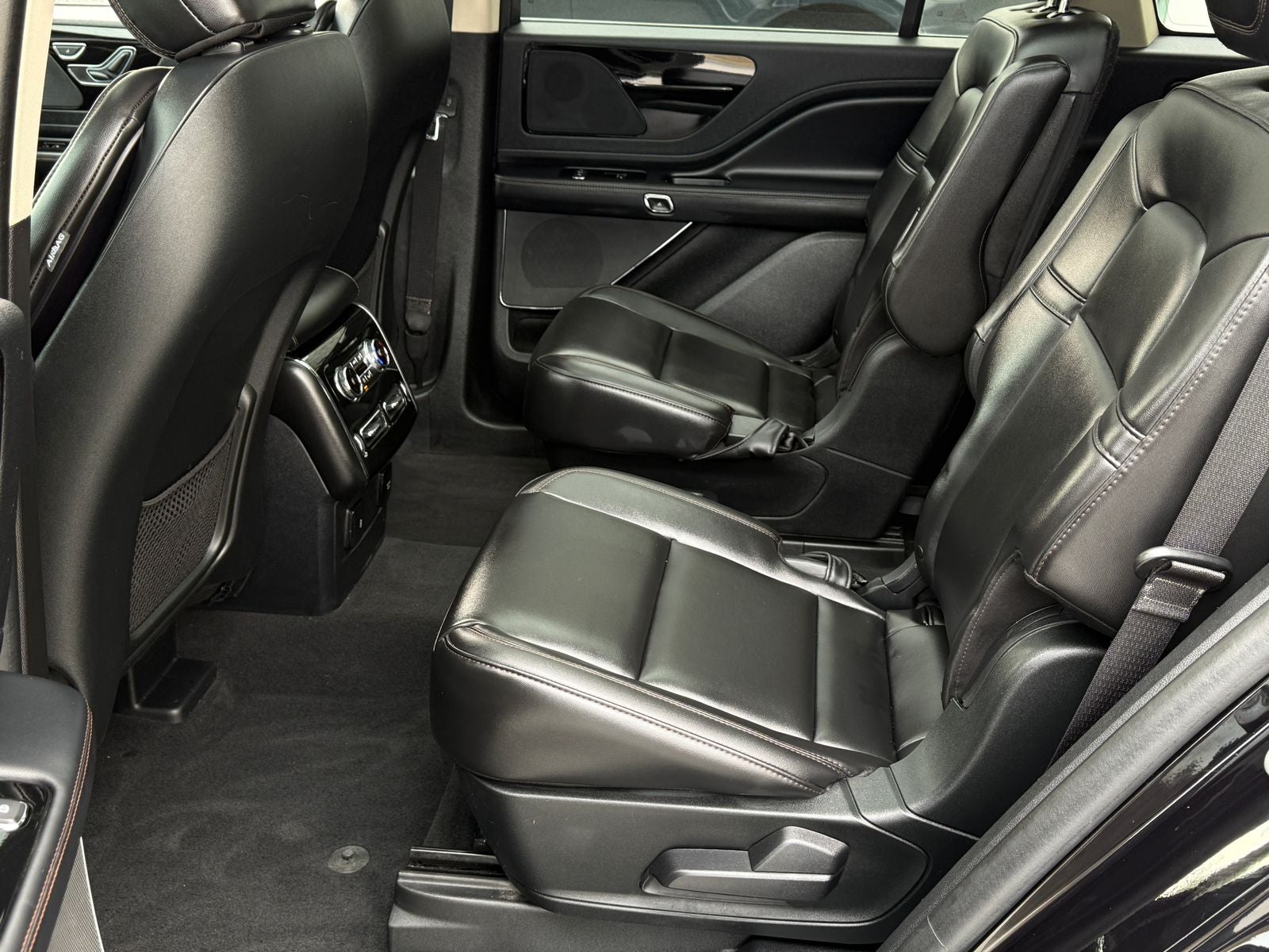2023 Lincoln Aviator Standard