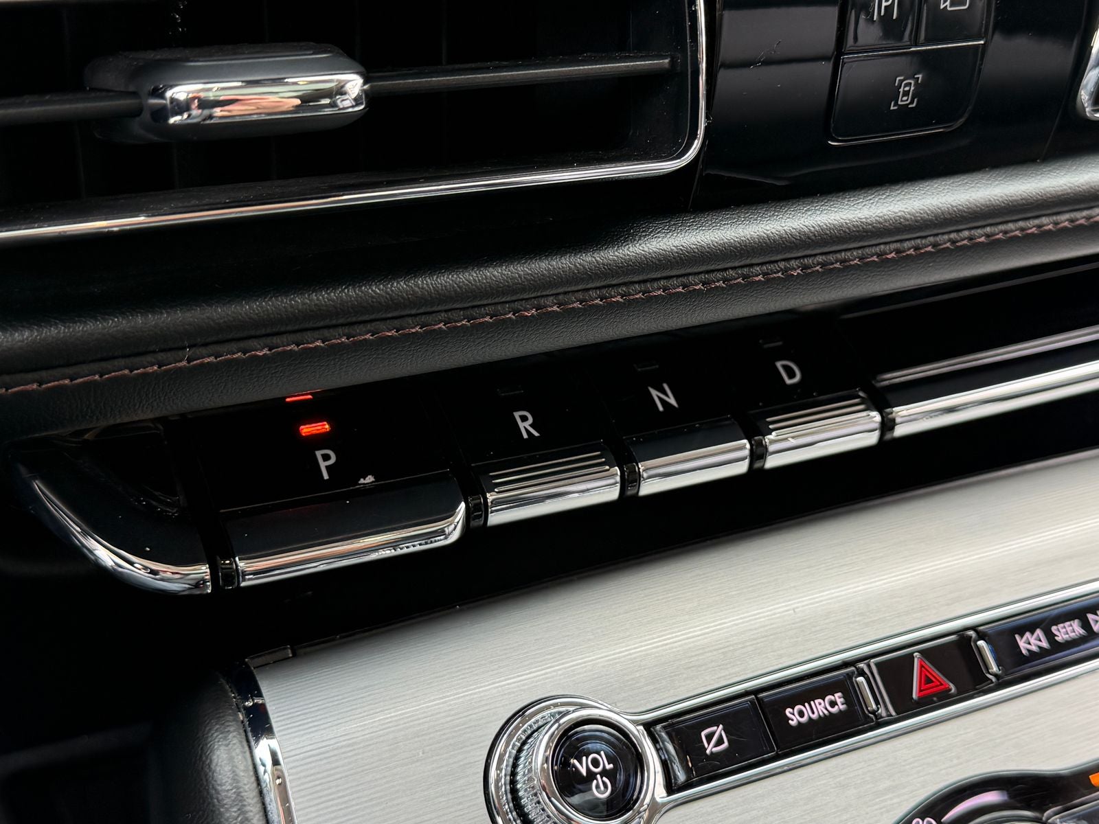 2023 Lincoln Aviator Standard