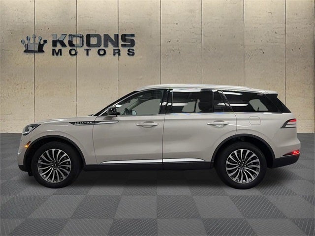 2023 Lincoln Aviator Standard